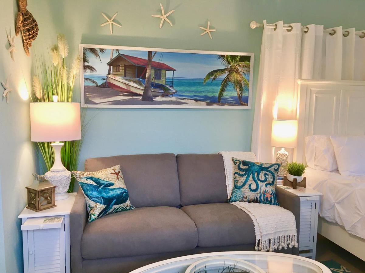 Coastal Studio Escape! Нейплс Экстерьер фото